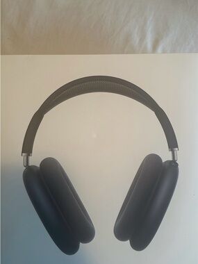 Apple AirPods Max Wireless Over-Ear Headphones - Gray